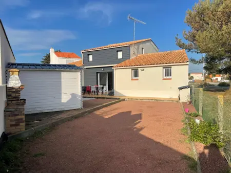 Maison spacieuse à 350m de la plage, 5 chambres, calme - Photo 17