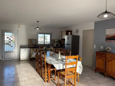 Maison spacieuse à 350m de la plage, 5 chambres, calme - Photo 19