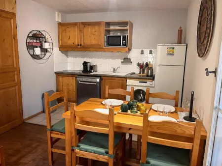 Appartement 2 pièces avec balcon pour 6 au pied des télécabines - Photo 2