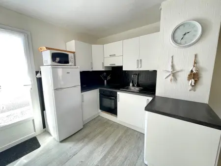 Maison 3 pièces avec piscine chauffée & tennis, proche mer - Photo 3
