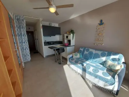 Studio cabine 4 personnes, terrasse, parking, Grau d'Agde - Photo 5