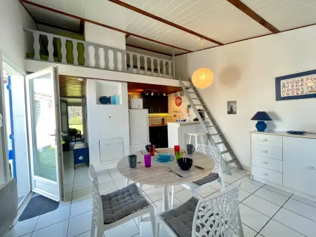 Maison T3 à 800 m de la plage avec piscine chauffée, tennis, Wi-Fi, patio clos et parking privatif - Photo 3