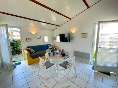 Maison T3 à 800 m de la plage avec piscine chauffée, tennis, Wi-Fi, patio clos et parking privatif - Photo 8