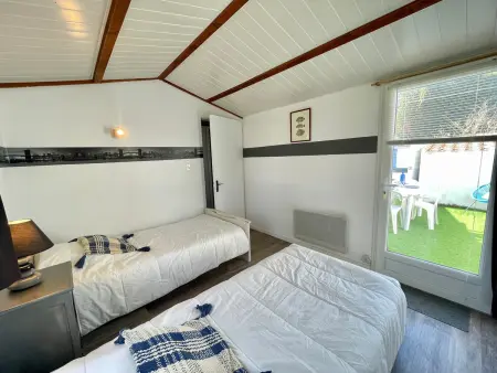 Maison T3 à 800 m de la plage avec piscine chauffée, tennis, Wi-Fi, patio clos et parking privatif - Photo 18