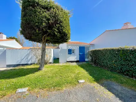 Maison T3 à 800 m de la plage avec piscine chauffée, tennis, Wi-Fi, patio clos et parking privatif - Photo 21