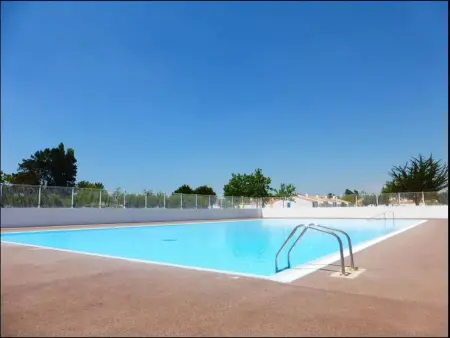 Maison T3 à 800 m de la plage avec piscine chauffée, tennis, Wi-Fi, patio clos et parking privatif - Photo 22