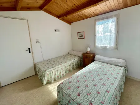 Maison T3 avec piscine chauffée, tennis, proche mer et commerces - Photo 11