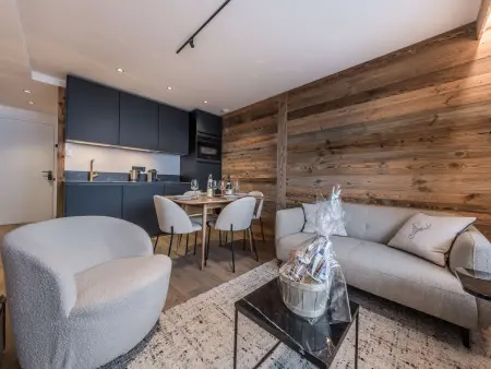 Appartement rénové, 4 pers, skis aux pieds, balcon, parking - Photo 1