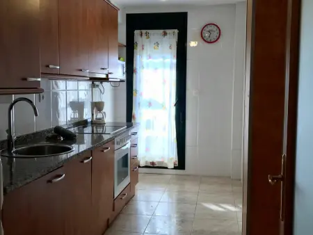 Appartement familial 2 chambres avec piscine, balcon et parking - Jaca - Photo 2