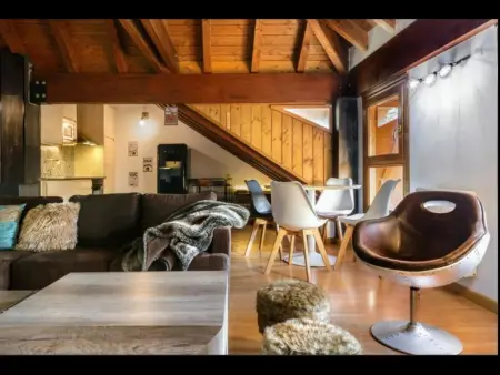 Charmant appartement montagnard avec cheminée, à 15 min de Jaca, idéal pour nature et détente - Photo 2