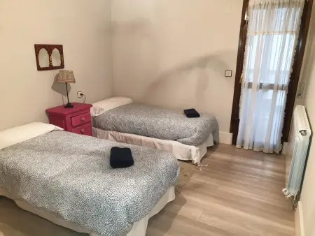 Confortable appartement montagnard avec piscines, squash, salle de sport, parking, proche centre Jaca - Photo 5