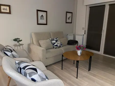 Confortable appartement montagnard avec piscines, squash, salle de sport, parking, proche centre Jaca - Photo 8