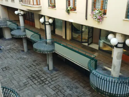 Charmant T3 en Plein Centre de Jaca - 4 Pers, Parking Inclus - Photo 13