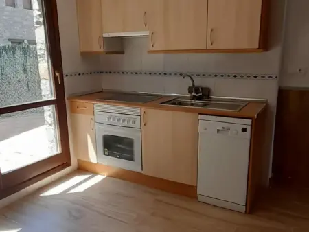 Maison en Pierre, 6 Pers, Terrasse et BBQ, 5 min de Jaca, 15 min des Pistes - Photo 4