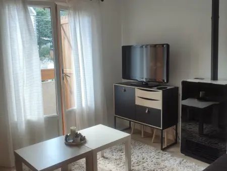 Loft cosy à Villanúa avec piscine, 2 lits doubles, cuisine équipée, salle de bain avec douche - Photo 2