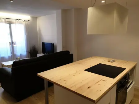 Loft cosy à Villanúa avec piscine, 2 lits doubles, cuisine équipée, salle de bain avec douche - Photo 8