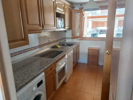 Maison de montagne en pierre avec jardin, 3 chambres + grenier, salon, cuisine équipée, draps et serviettes inclus - Photo 3
