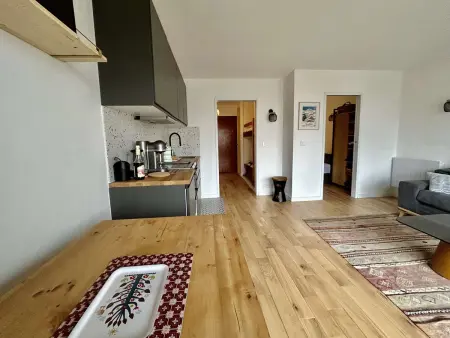 Studio cabine 4 pers avec balcon, près commerces et navette gratuite - Photo 2