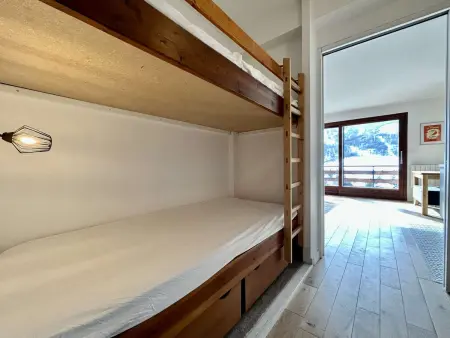 Studio cabine 4 pers avec balcon, près commerces et navette gratuite - Photo 5