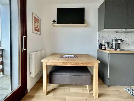 Studio cabine 4 pers avec balcon, près commerces et navette gratuite - Photo 6