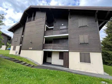 Charmant studio avec balcon exposé sud, casier à skis et parking, proche des pistes à Demi-Quartier - Photo 13