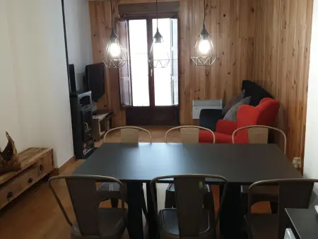 Appartement de montagne avec cheminée et parking à Canfranc, proche des pistes de ski - Photo 1