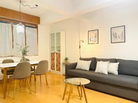 Appartement à Jaca avec 2 chambres, piscine et capacité de 6 personnes - Photo 2