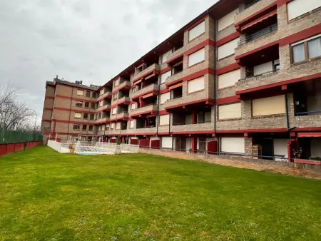 Appartement à Jaca avec 2 chambres, piscine et capacité de 6 personnes - Photo 6