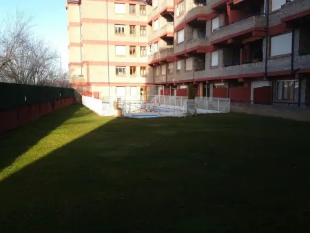 Appartement à Jaca avec 2 chambres, piscine et capacité de 6 personnes - Photo 9