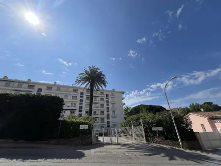 Studio climatisé, accès piscine, terrasse, proche plage et commerces - Photo 16
