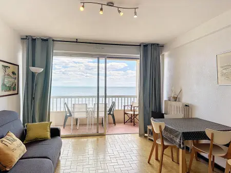 Bel Appartement F2 en 1ère Ligne avec Ascenseur - 4 Pers - Palavas-les-Flots - Photo 11