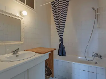 Appartement Lumineux 3étoiles, Quartier Calme, Proche Commerces et Plage - Photo 8