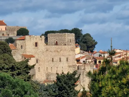 Charmant T2 sécurisé à Collioure avec parking proche de la plage - Photo 17