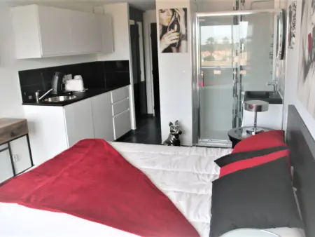 Studio cosy avec piscine, parking privé et à proximité de la Marina d'Agde - Photo 1