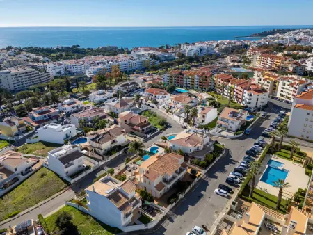 Camélias VIP Properties, Maison 10 personnes à Albufeira - Photo 2