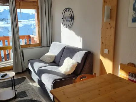 Studio cabine fonctionnel aux pieds des pistes avec parking - Photo 2