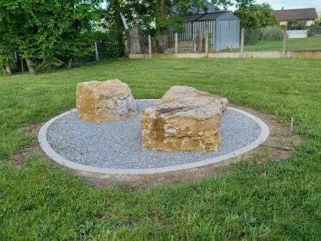 Charmant gîte à Saint-Rémy-en-Rollat avec terrasse et animaux acceptés - Photo 13
