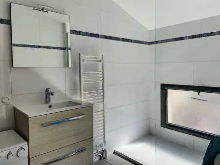 Appartement Duplex en Front de Mer avec Terrasse – Accès Direct Plage – 2 Chambres + Cabine - Photo 8