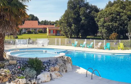 Maison 6 personnes à Saint Savinien - Photo 1