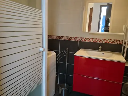 Appartement T2 à Balaruc-les-Bains, vue sur l'étang, climatisé, parking privé, WiFi - Photo 7