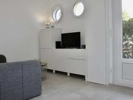 Charmant 2P Climatisé, Terrasse et Parking, 4 Couchages - Villeneuve-Loubet - Photo 2