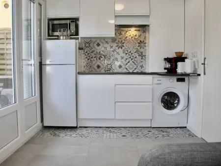 Charmant 2P Climatisé, Terrasse et Parking, 4 Couchages - Villeneuve-Loubet - Photo 4