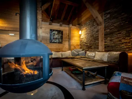 Luxueux chalet 7 chambres avec jacuzzi et sauna, proche télésiège - Photo 4