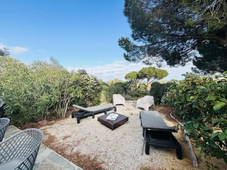 Appartement 3 pièces avec terrasse et climatisation à 1.3 km de la plage, parking inclus - Photo 21