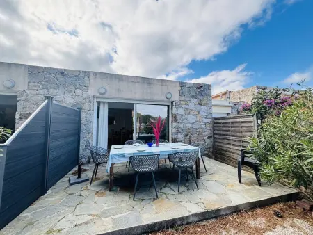 Appartement 3 pièces avec terrasse et climatisation à 1.3 km de la plage, parking inclus - Photo 23