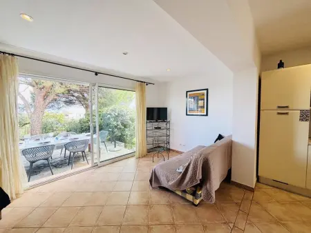 Appartement climatisé 6 couchages avec terrasse à 1.3 km de la plage à Lumio - Photo 5