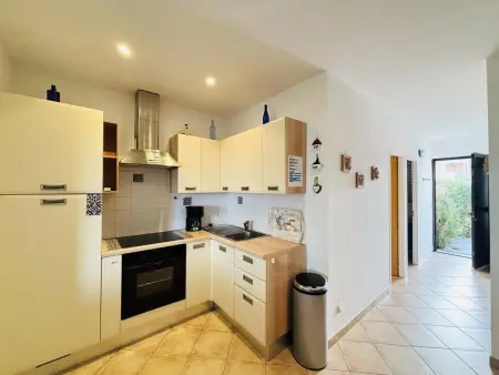 Appartement climatisé 6 couchages avec terrasse à 1.3 km de la plage à Lumio - Photo 6