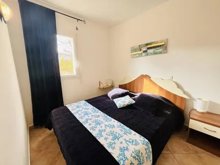 Appartement climatisé 6 couchages avec terrasse à 1.3 km de la plage à Lumio - Photo 19