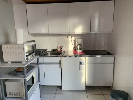 Maison conviviale : piscine chauffée, tennis, proche mer - Photo 2