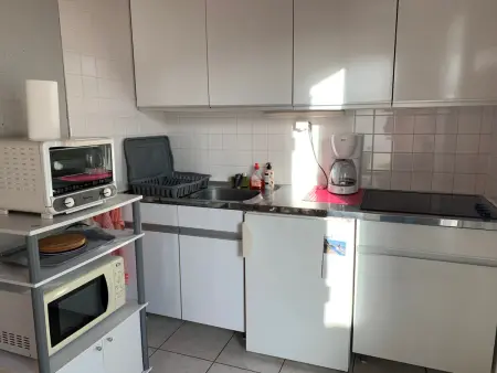 Maison conviviale : piscine chauffée, tennis, proche mer - Photo 3